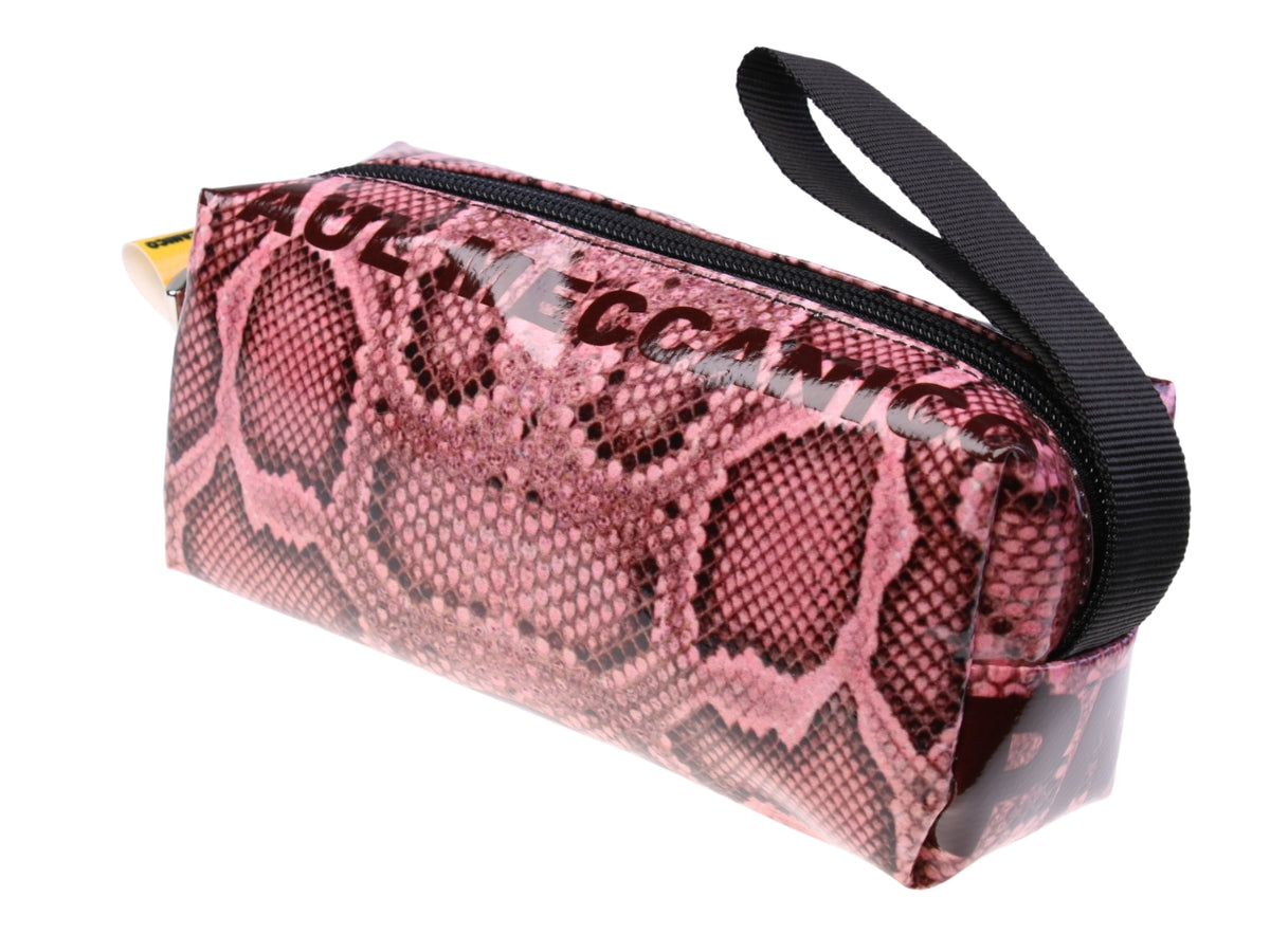 ...PINK PENCIL CASE WITH ANIMALIER FANTASY.