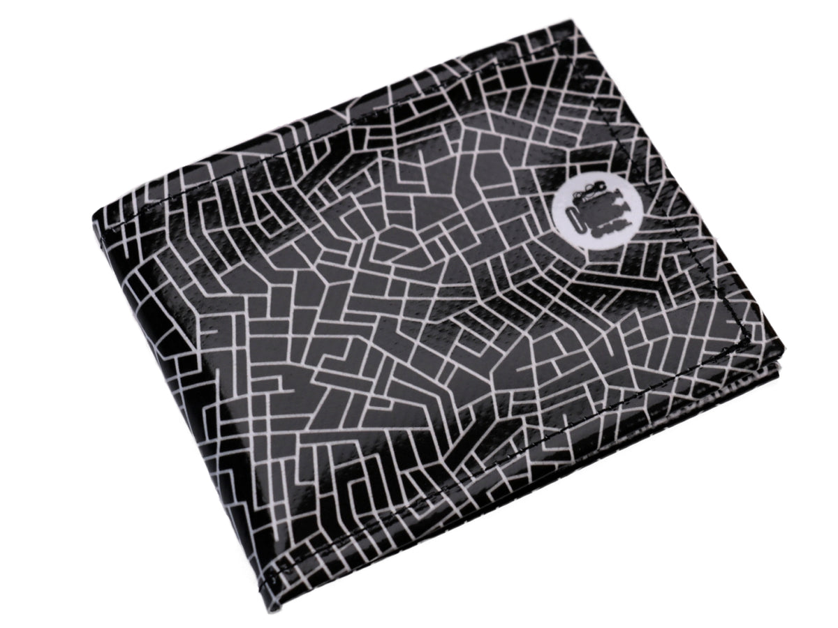 MEN&#39;S WALLET BLACK AND WHITE LABYRINTH FANTASY. MODEL CRIK MADE OF LORRY TARPAULIN. - Limited Edition Paul Meccanico